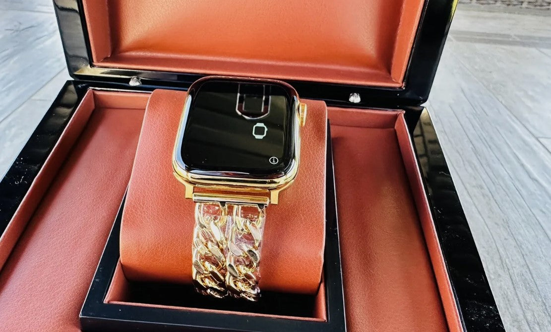 Apple Watch Series 8 (45mm) - 24k Look Vergoldet (Nicht Echtes Gold) mit Ketten-Gliederband